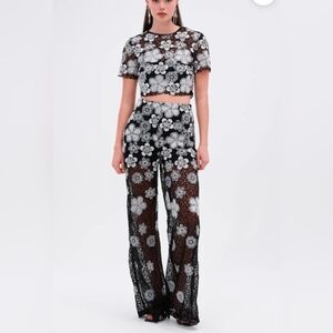 FLORAL SEQUIN MESH SHORT SLEEVE BLOUSE AND PANYS - S